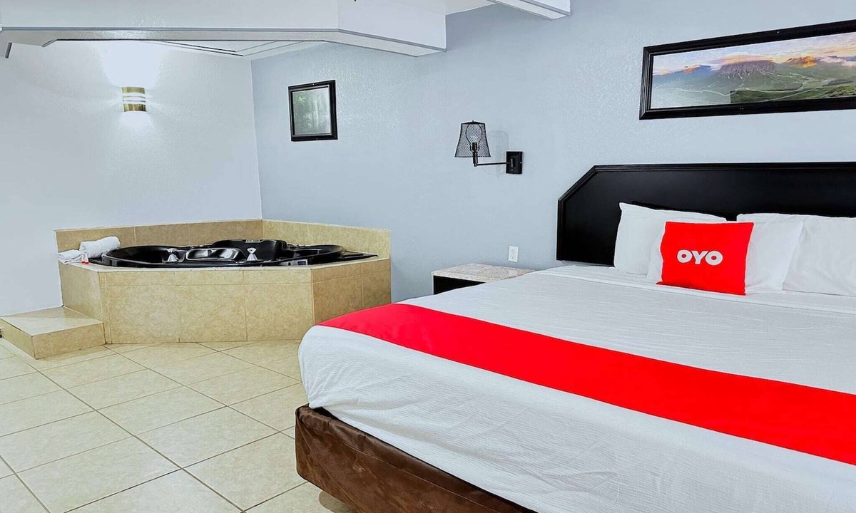 Three Rivers Hotel | 1 Bedroom Suite with Jetted Tub