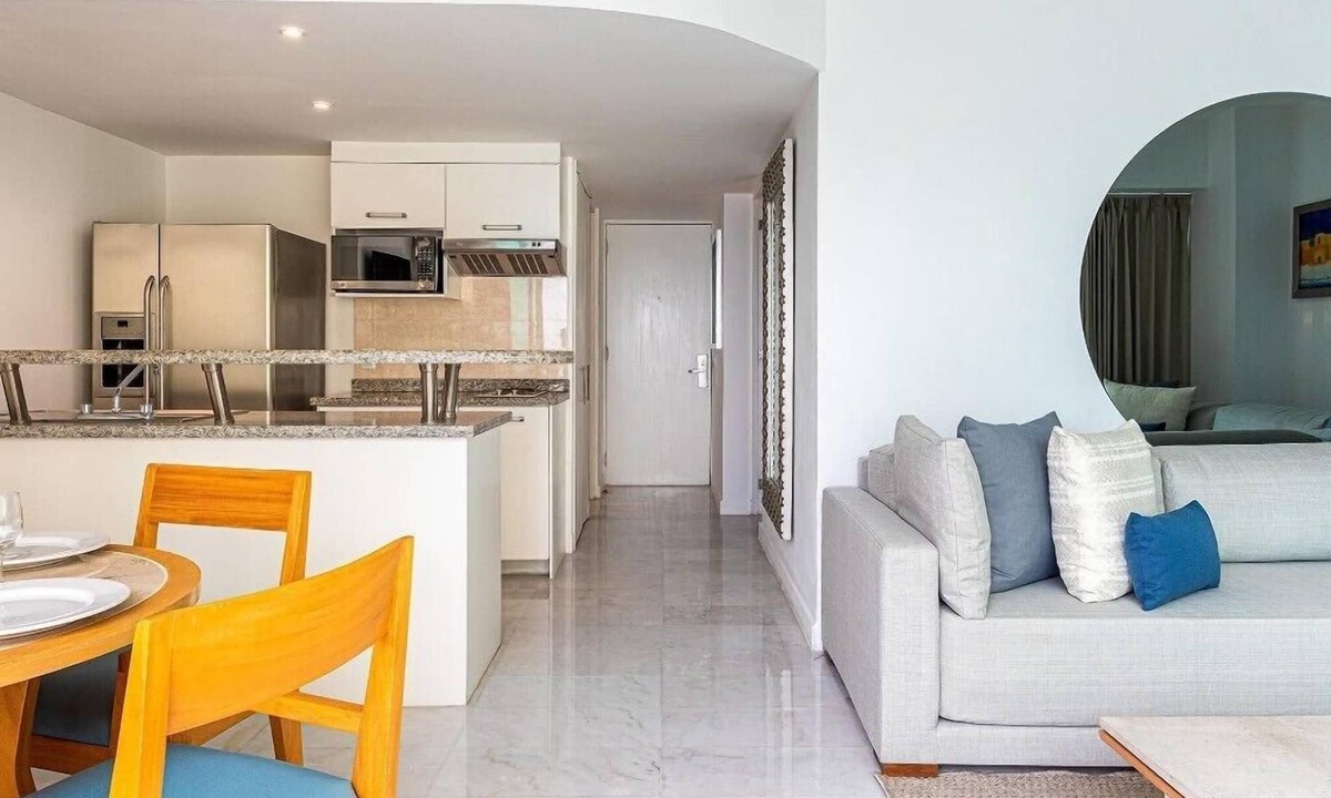 Marina Mazatlan Hotel | 1 BR Elegant Condo with Jacuzzi and Spectacular Ocean View