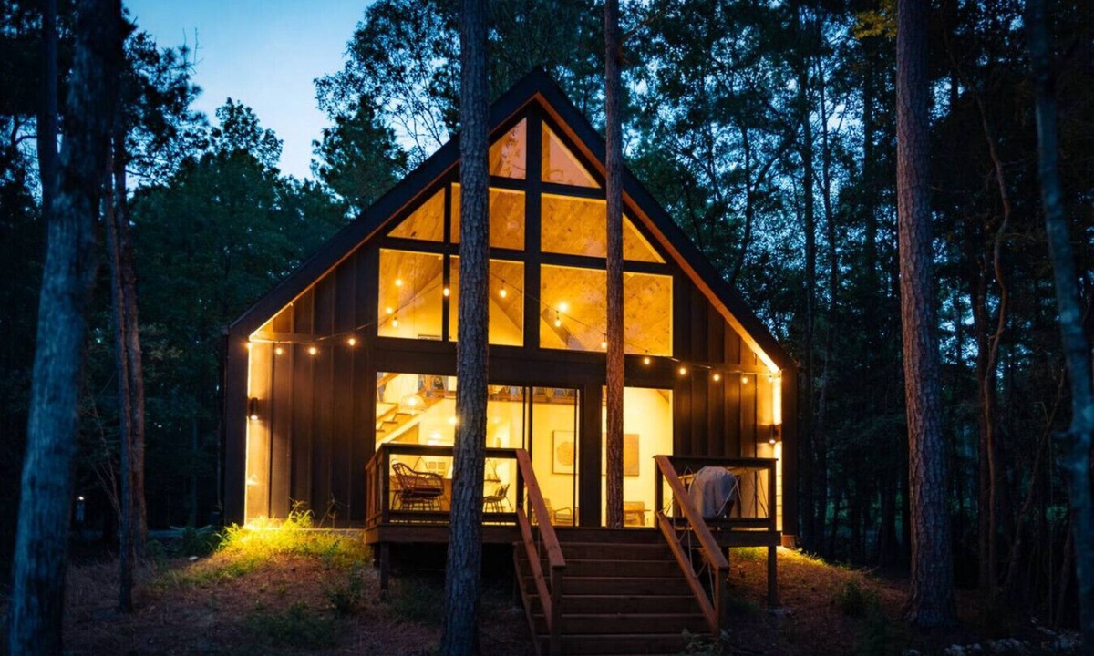 Conroe Cabin | #1 Passionflower at Lost Forest Cabins