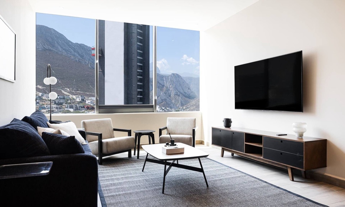 Monterrey Apartment | 17th-Floor Huasteca Mountain Views, Roofool & Gym