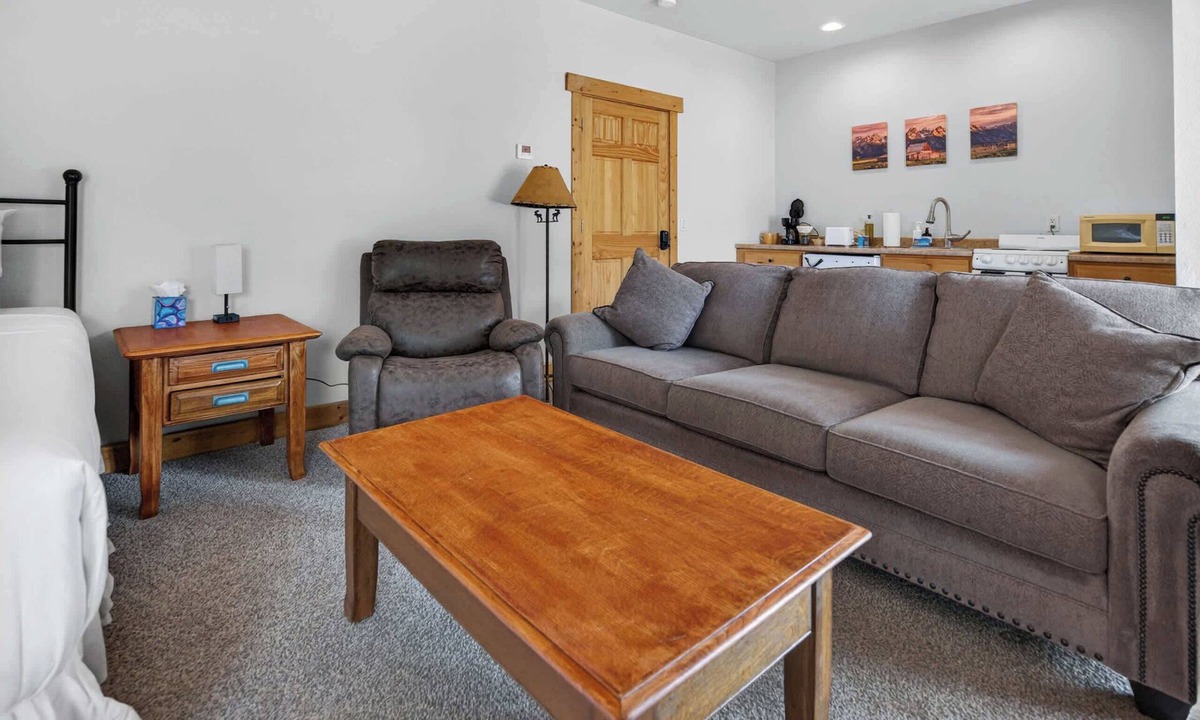 Fort Collins Apartment | 1BR Mountain View Studio with Fireplace,Deck,Views