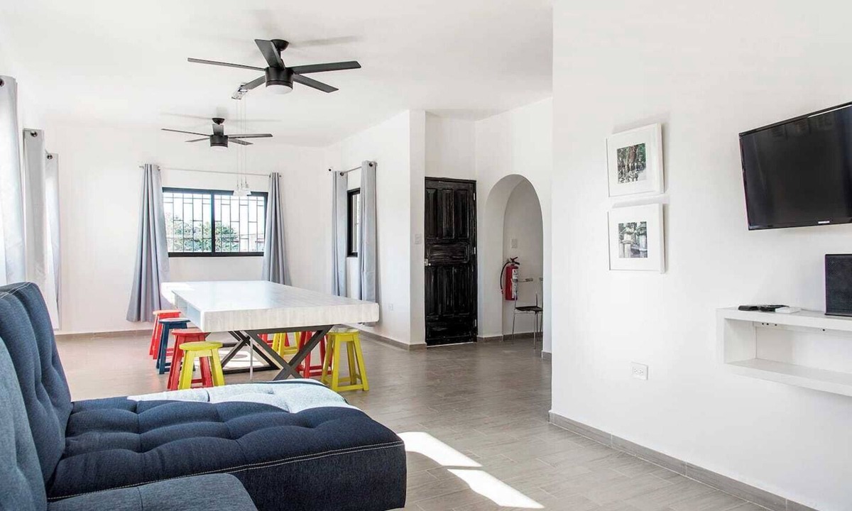 Centro Apartment | 2 Bedrooms, Sleeps 6, Kitchen, Strong Wi-Fi