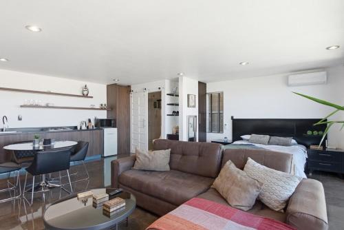 Durango Apartment | 24k Propiedades Luxury Hilltop Loft Balcony with Panoramic Views