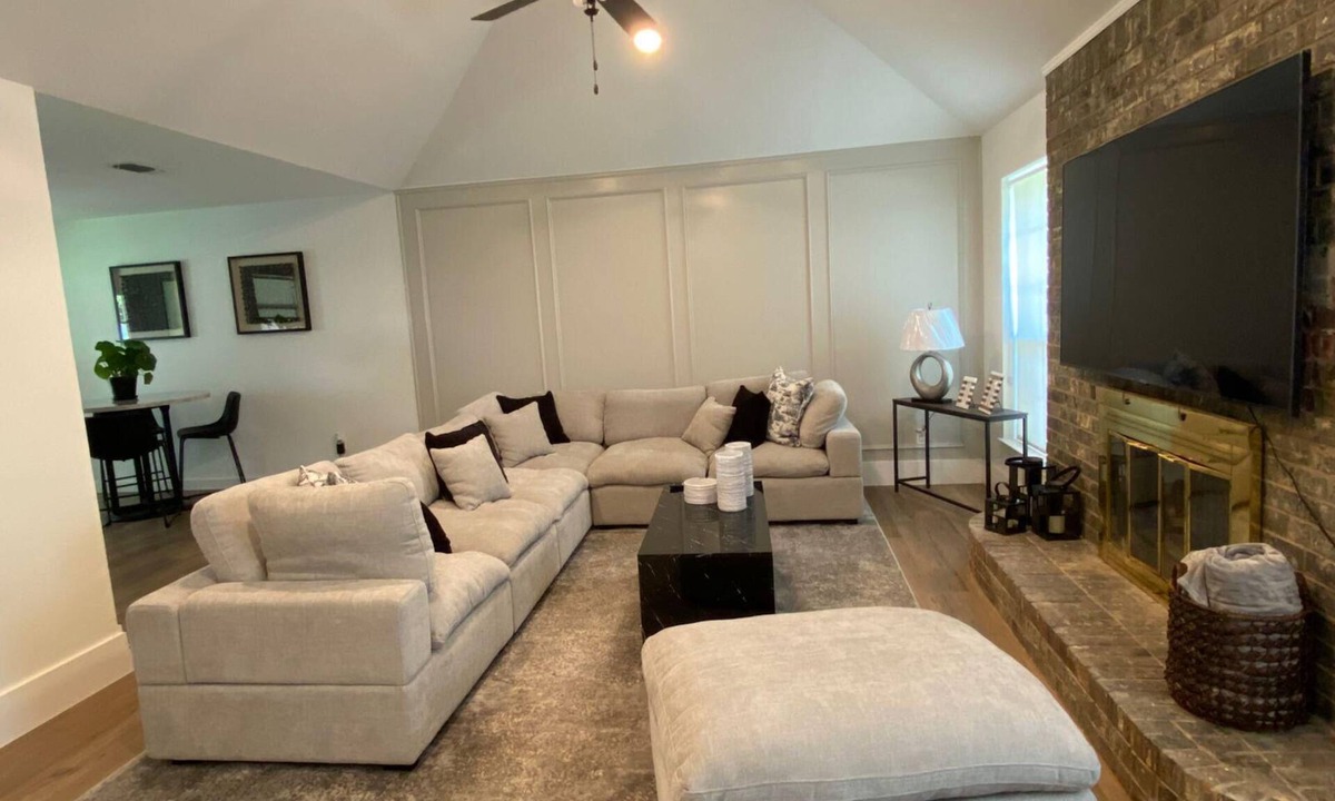 Summerfields House | 3-bedroom 2 bath house with AC in Fort Worth- 30 mins from World Cup Stadium