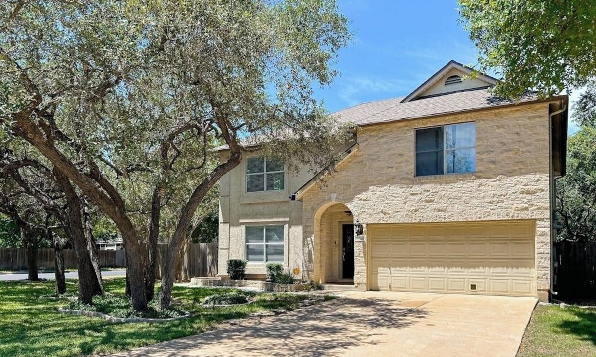 Deer Park At Maple Run House | 3-bedroom home with private pool, gym room, close to Downtown Austin