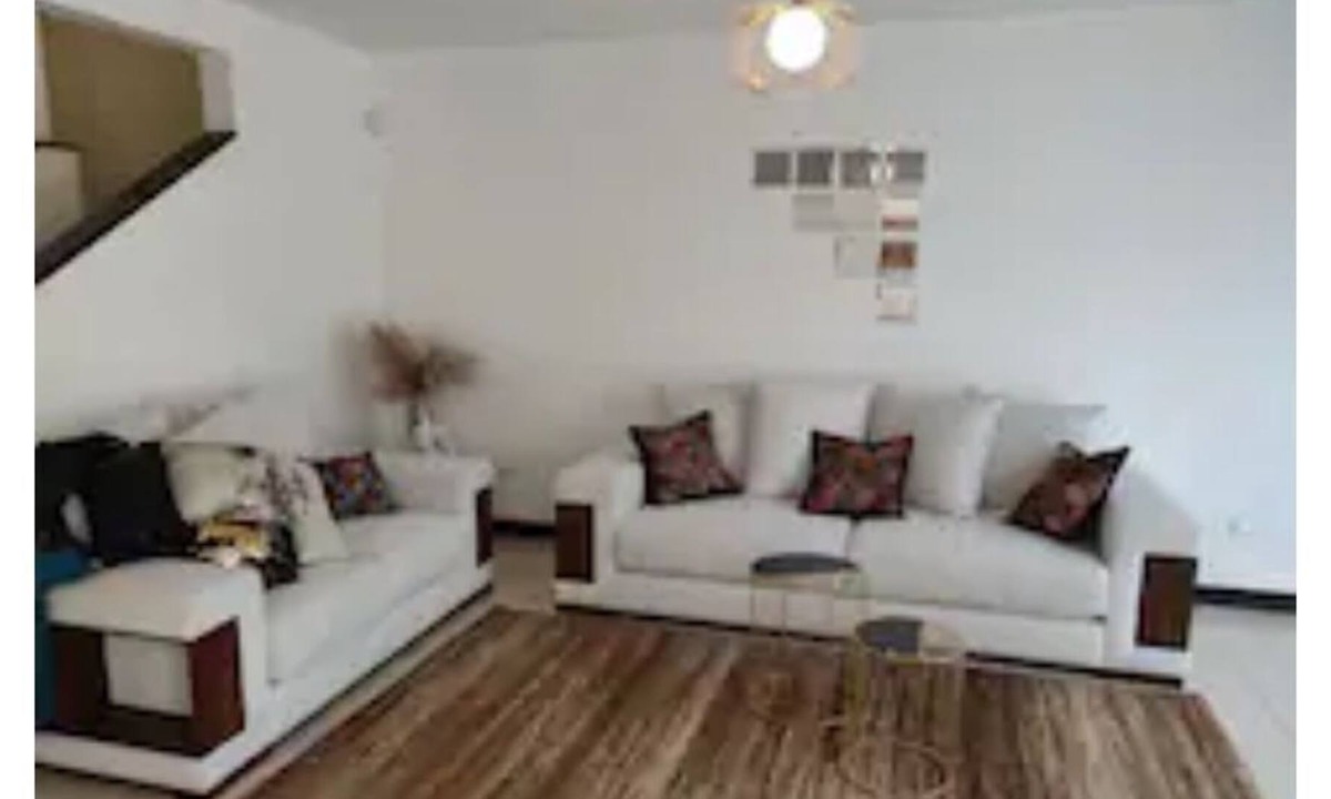 Zona 16 House | 3-bedroom residential home w/on-premises parking
