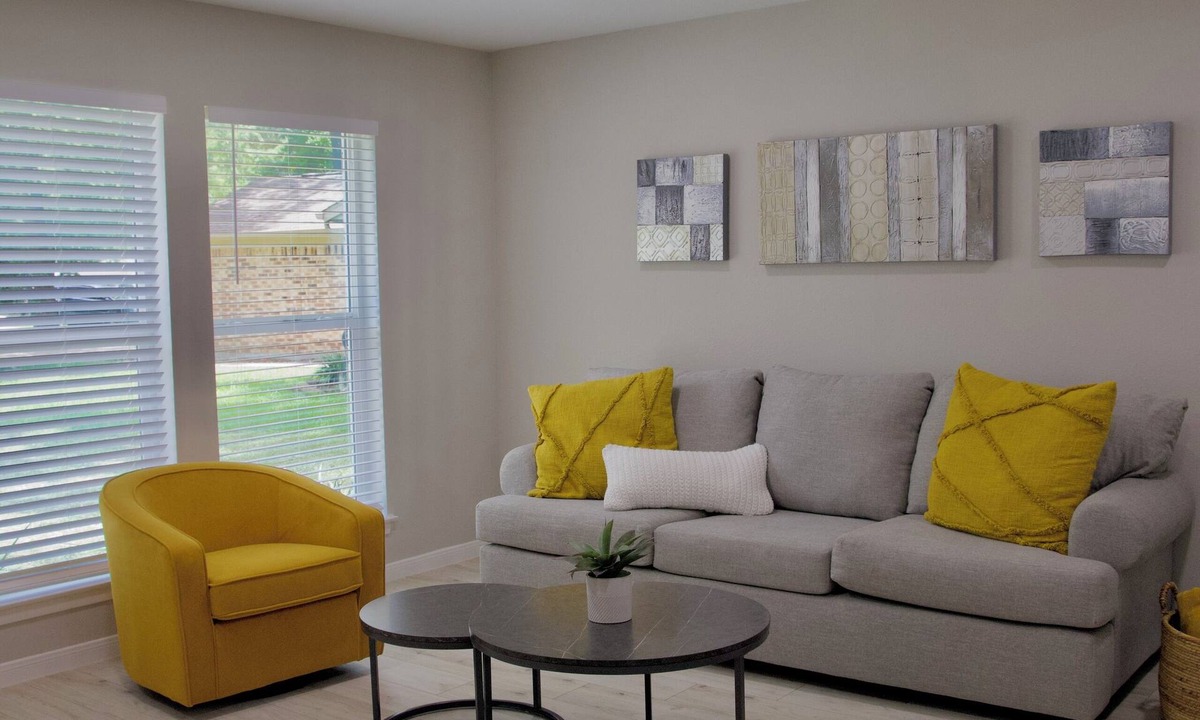 Panther Creek House | 3-bedroom Remodeled Home in Prime Location
