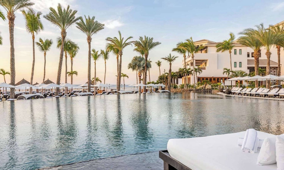 Zona Hotelera Hotel | 3 Premium 1BR Suites w/Sea Views – Near San José’s Bird Sanctuary & Galleries