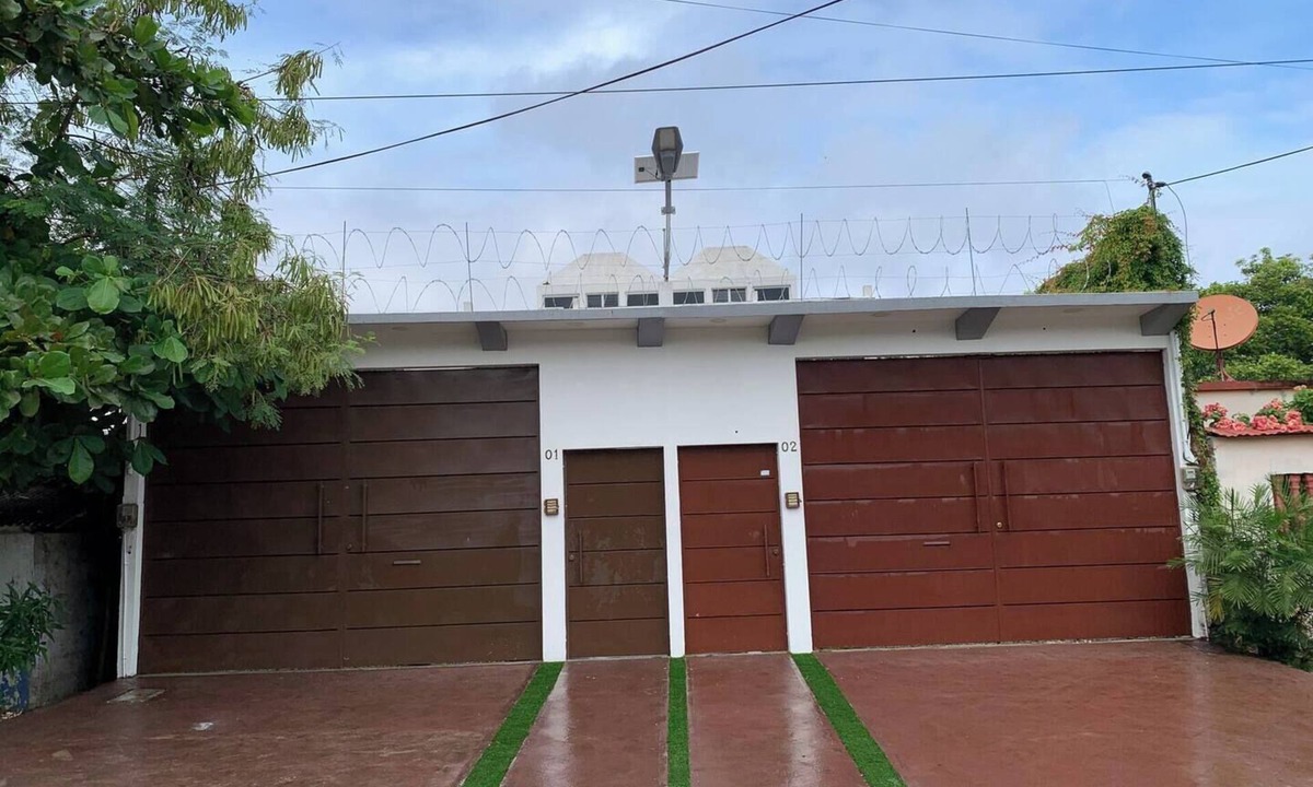Flores House | 3 Rooms x6 people G&V 1