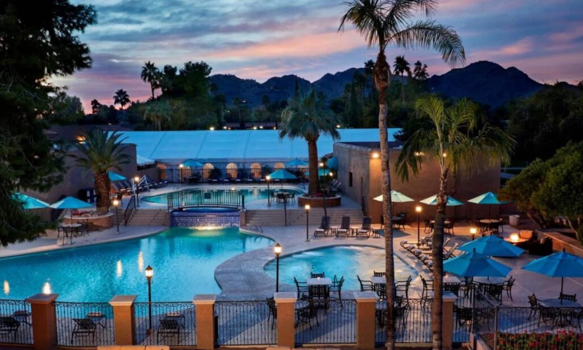 South Scottsdale Resort | 3 Spacious Units, 5 Pools, On-Site Dining, Minutes to Phoenix Zoo, OdySea