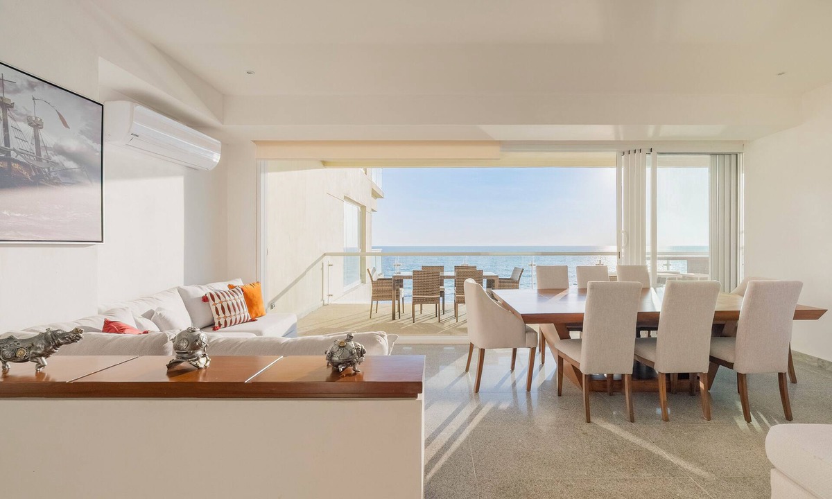 Puente del Mar Apartment | 3BDR Ocean front luxury APT in Acapulco Diamante