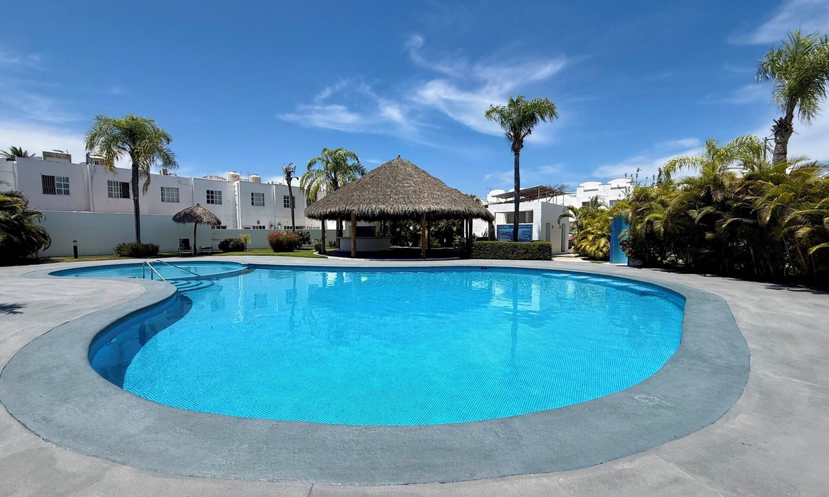 Las Jarretaderas House | 3BR Vacation House - Pool, BBQ, King Suite - 7 min Beach - Nuevo Vallarta