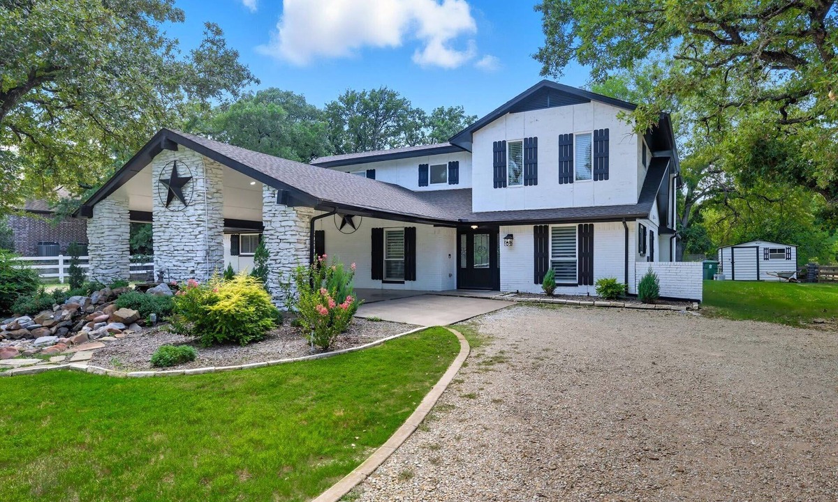 Flower Mound House | 5-BD/2.5-BA Modern Farmhouse Retreat (Sleeps 12)