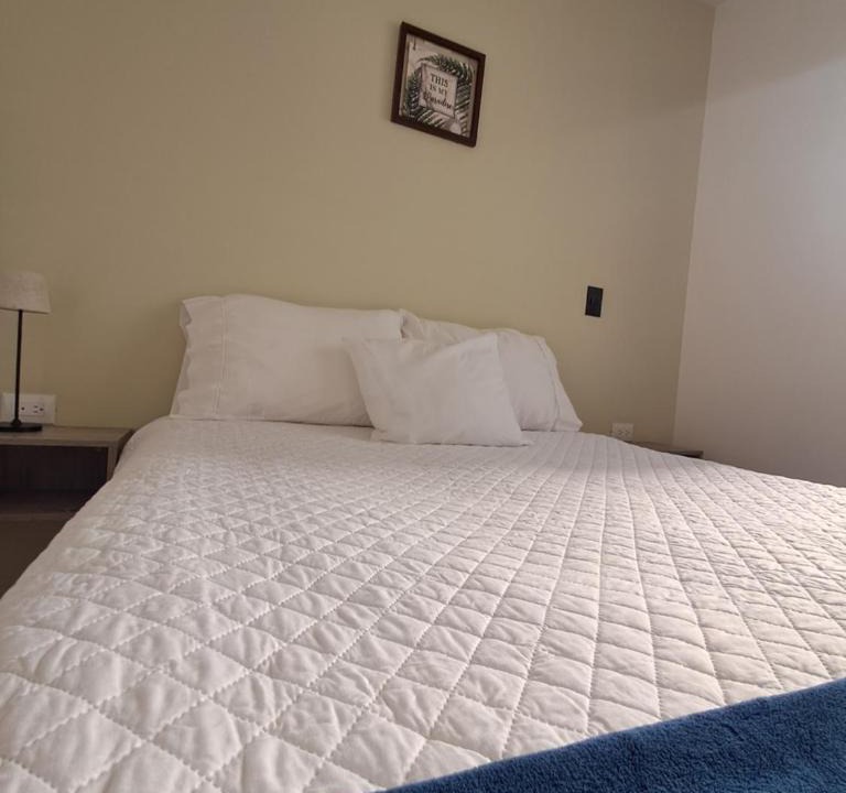 Chisec Apartment | 7min del Parque Central, céntrico, impecable, parqueo-2 Habitaciones