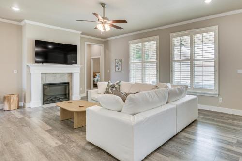 Lubbock House | 8 Mi to Texas Tech: Spacious Lubbock Home