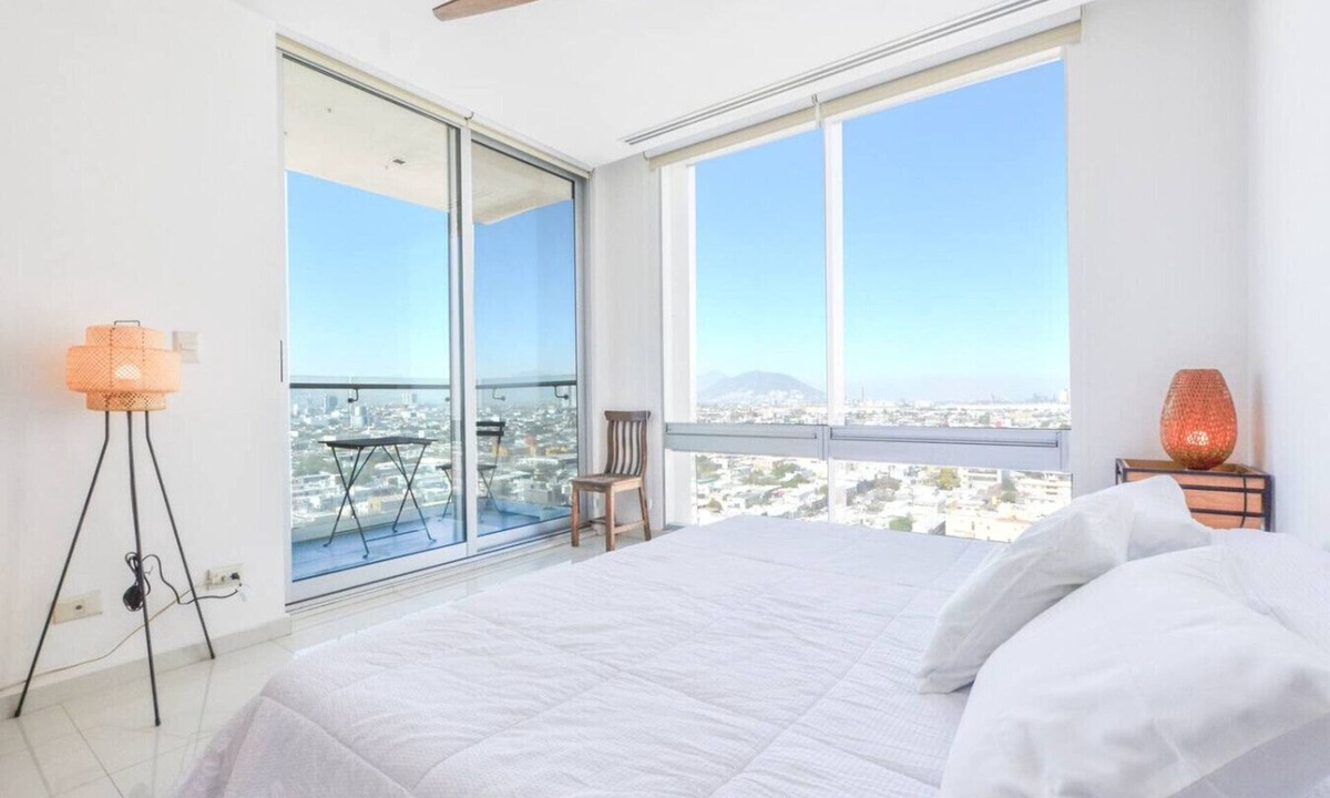 Monterrey Centro Apartment | ¡A pasos de Santa Lucía! 1 King & 2 Queen Bed 7Ppl