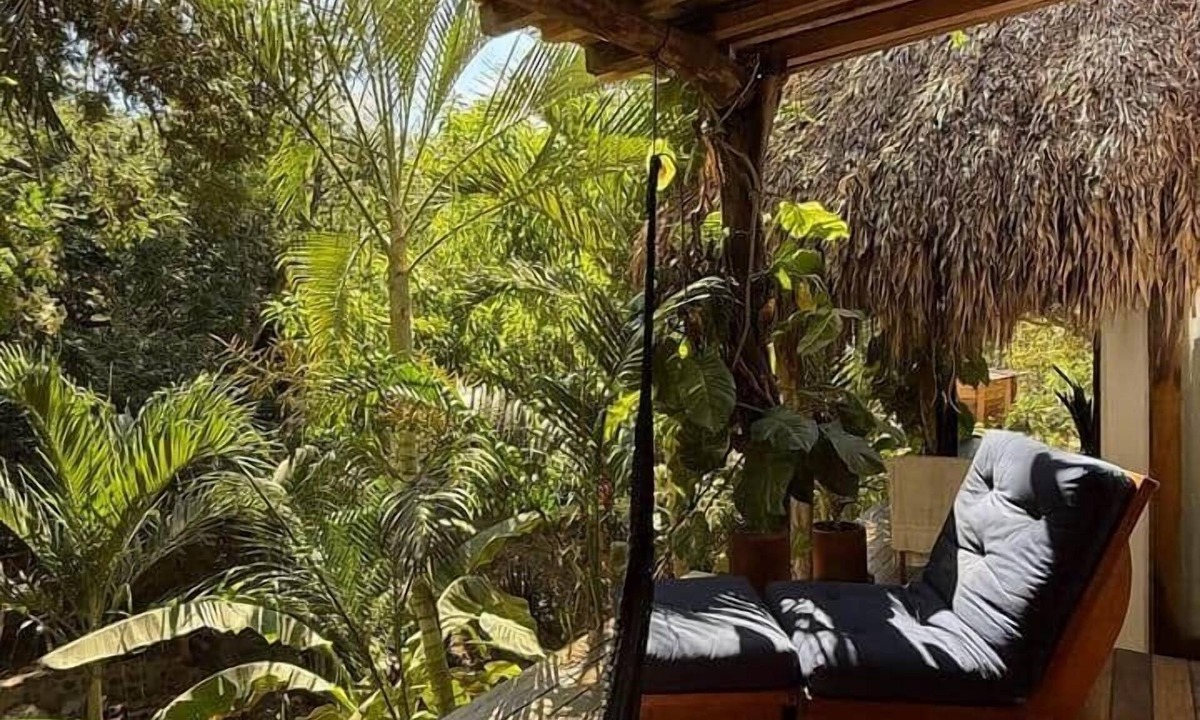 Mazunte House | AC Room with Balcony and Nature Views