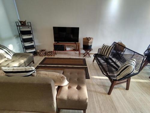 Montecarlo House | Acacias Residence