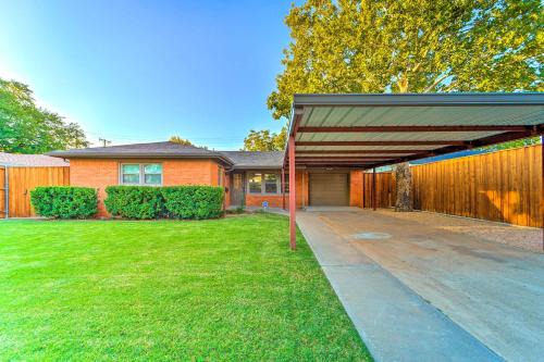 Lubbock House | Accessible Lubbock Home w/Yard: Near Texas Tech!