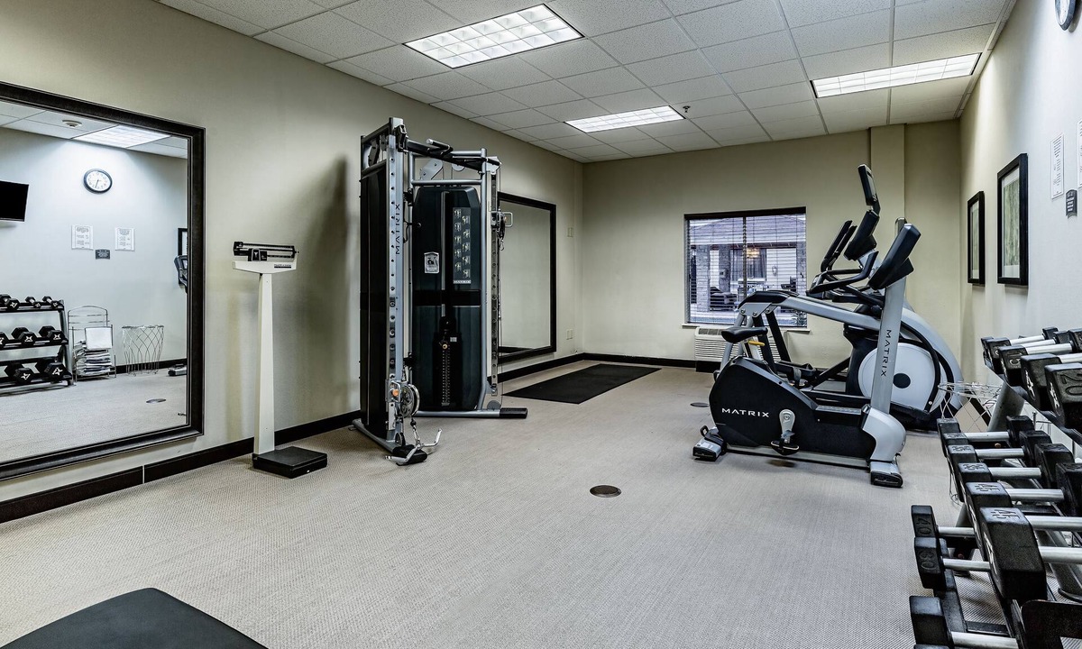 Laredo Apartment | Air-Conditioned Studio Near LRD | Shared Hot Tub + Daily Free Breakfast