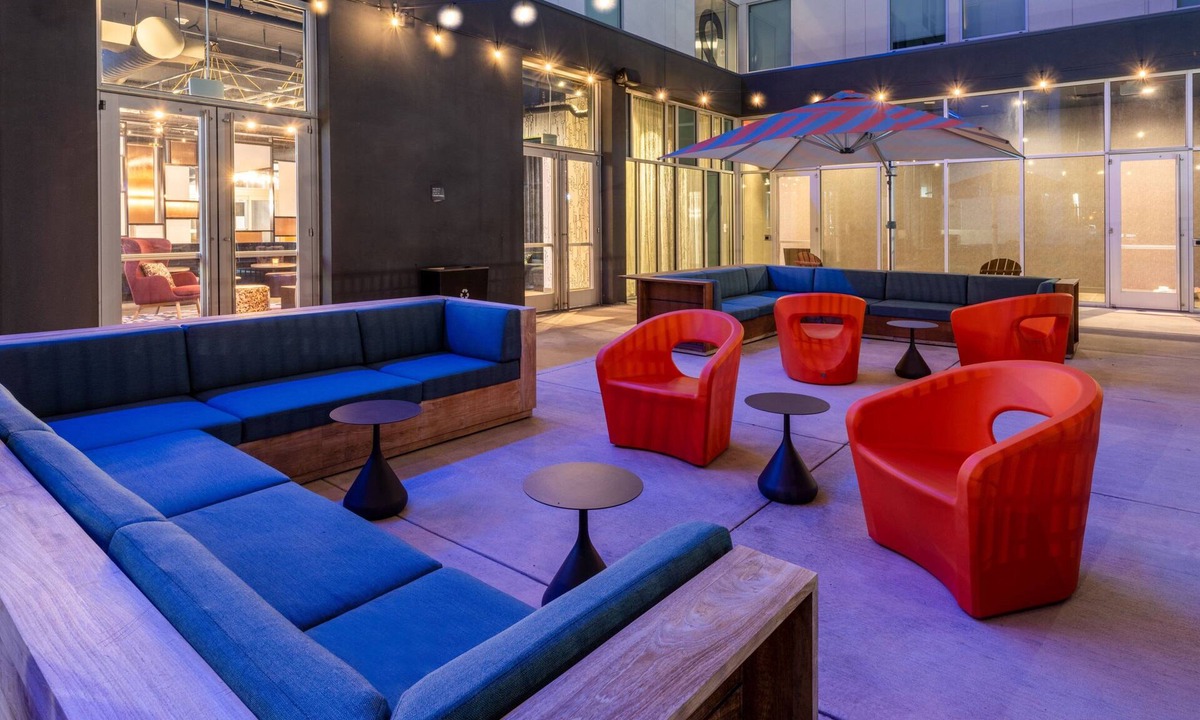 East Congress Hotel | Aloft by Marriott Austin South