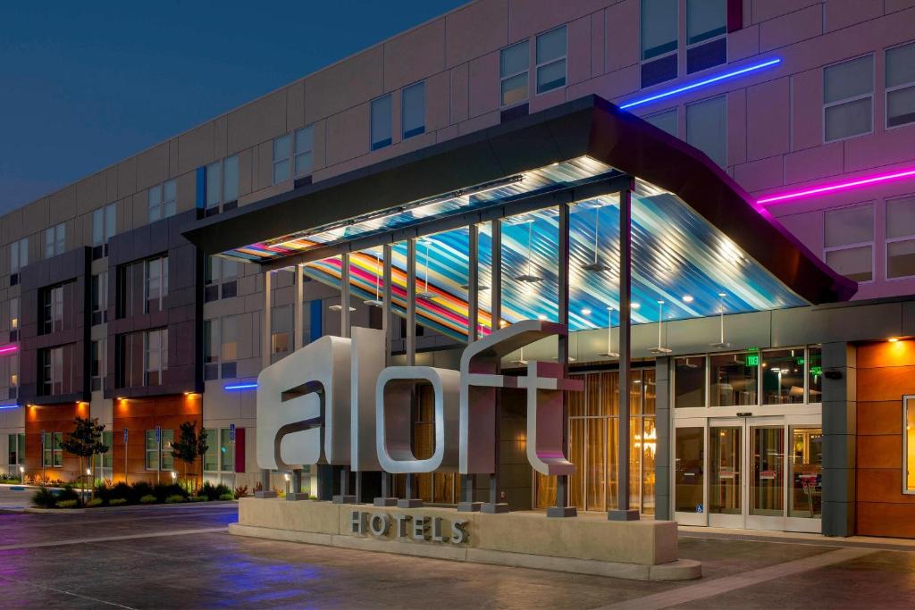 Coppell Hotel | Aloft by Marriott Dallas DFW Airport Grapevine