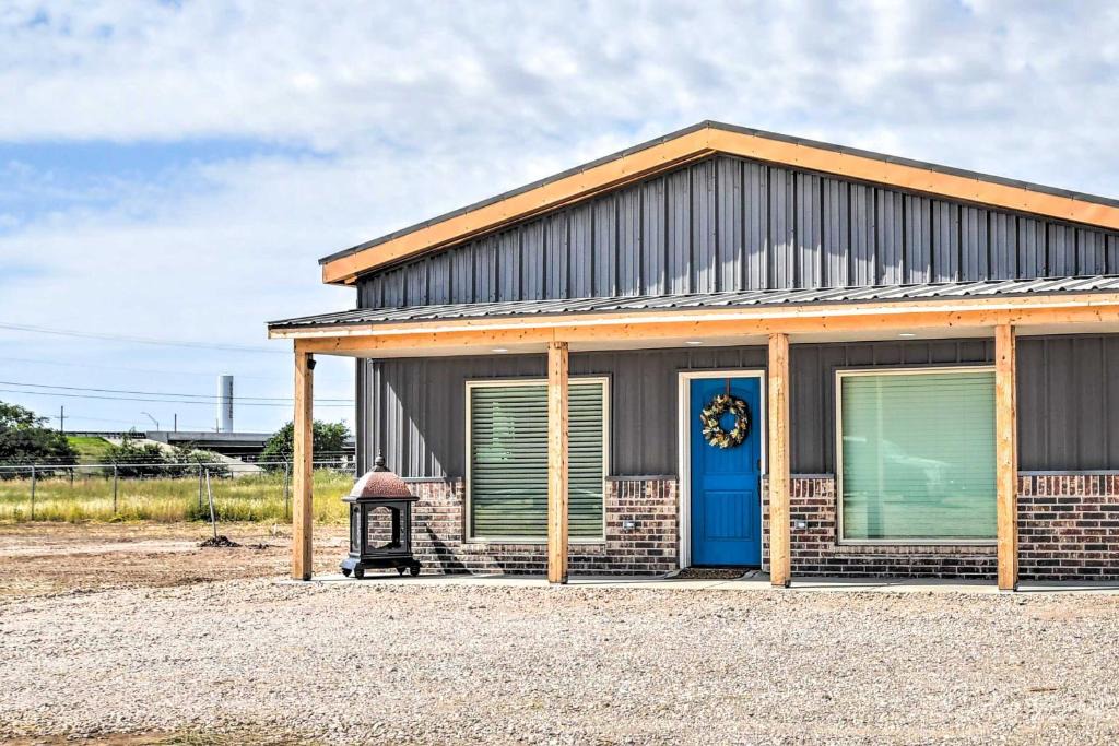 Amarillo House | Amarillo Home 16 Mi to Amarillo Zoo!