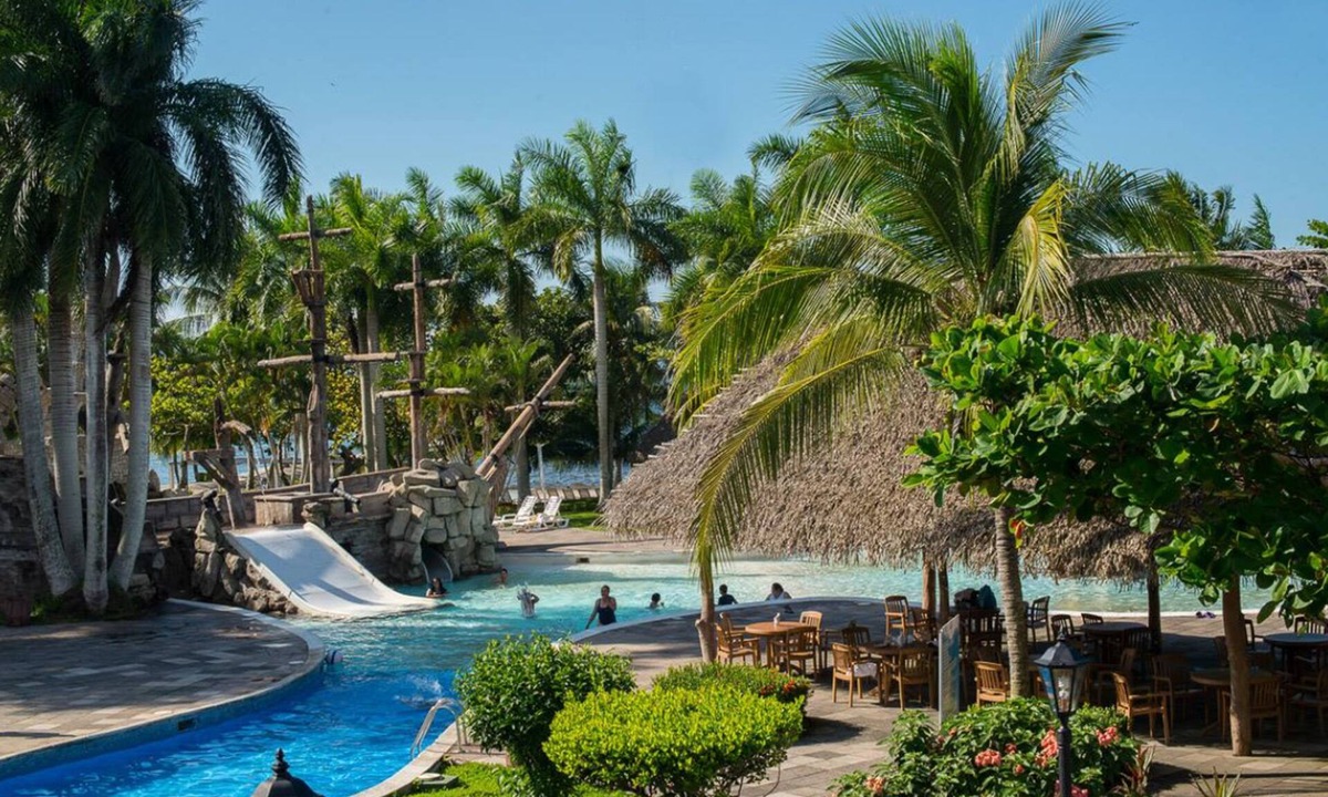 Puerto Barrios Hotel | Amatique Bay Hotel