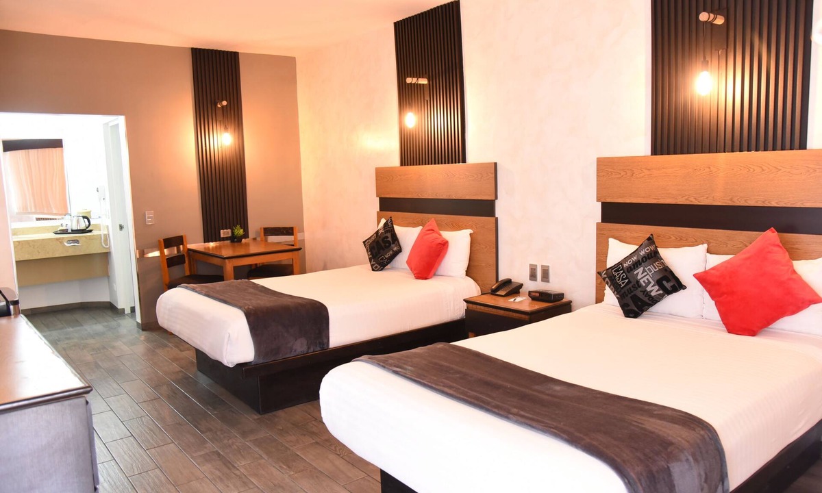 Hidalgo del Parral Hotel | American Inn Hotel & Suites Hidalgo del Parral