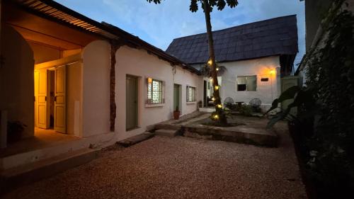 Flores House | Ankaa Hostel