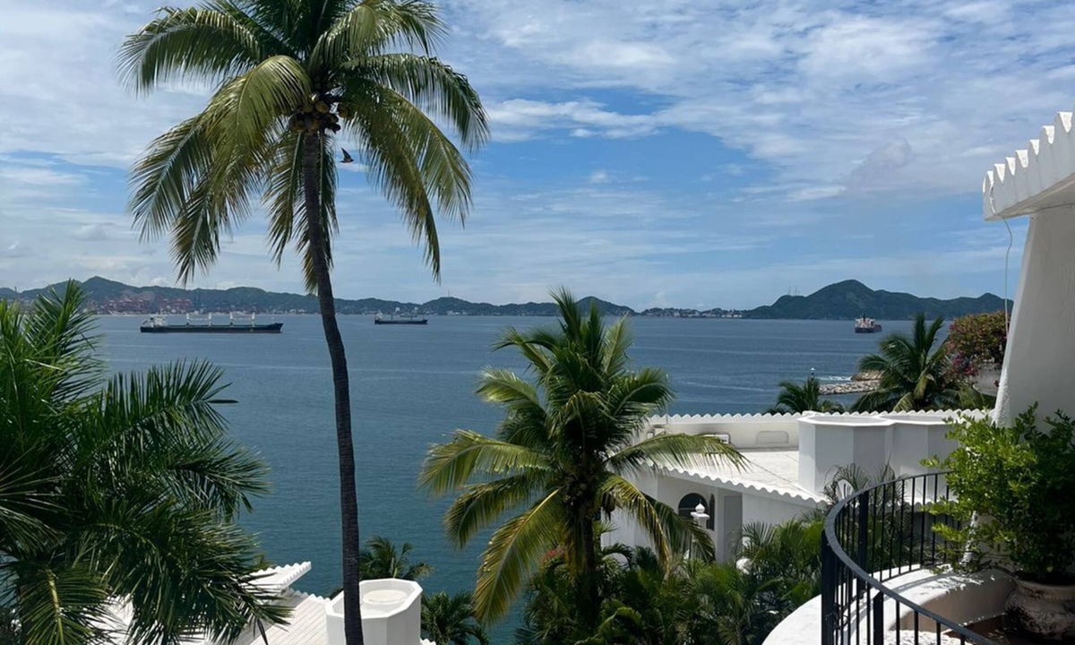 Peninsulas de Santiago House | Apartment with Ocean View, Beach, Restaurant
