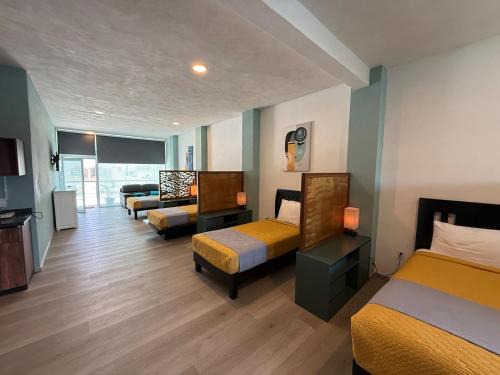 Queretaro Hotel | Apartment with Pool & Gym