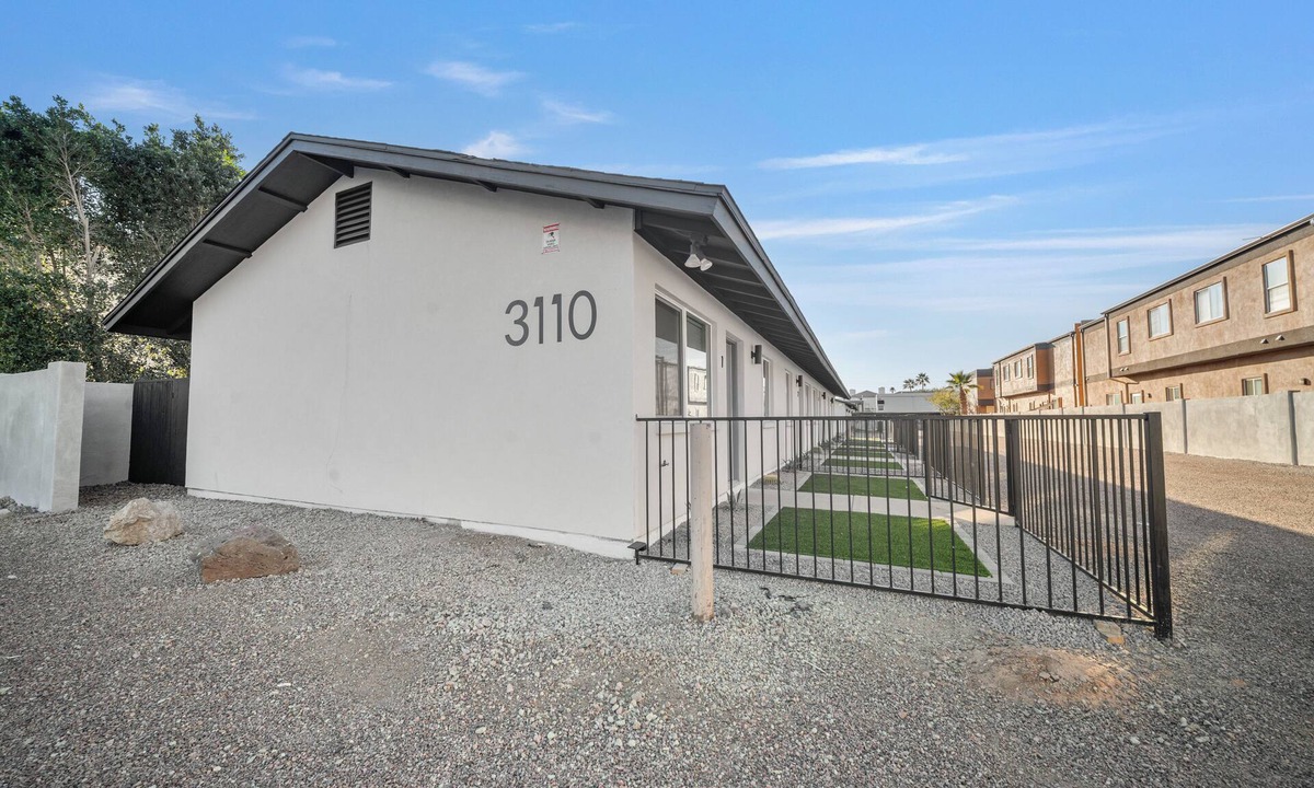 Camelback East Apartment | Arcadia Lite Unit 2 with King Bed + Patio