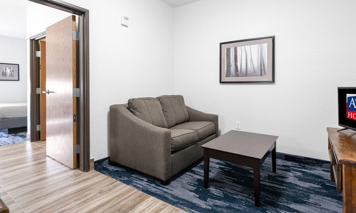 McGregor Hotel | Atria Hotel and RV McGregor