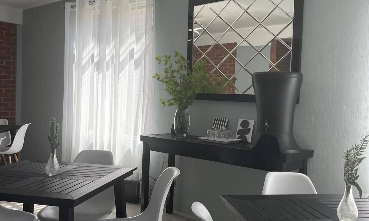 Zona 13 Hotel | Ayari