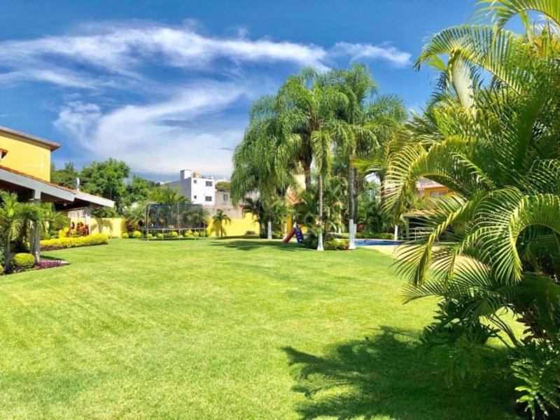 Jiutepec House | Azaleas, Jiutepec