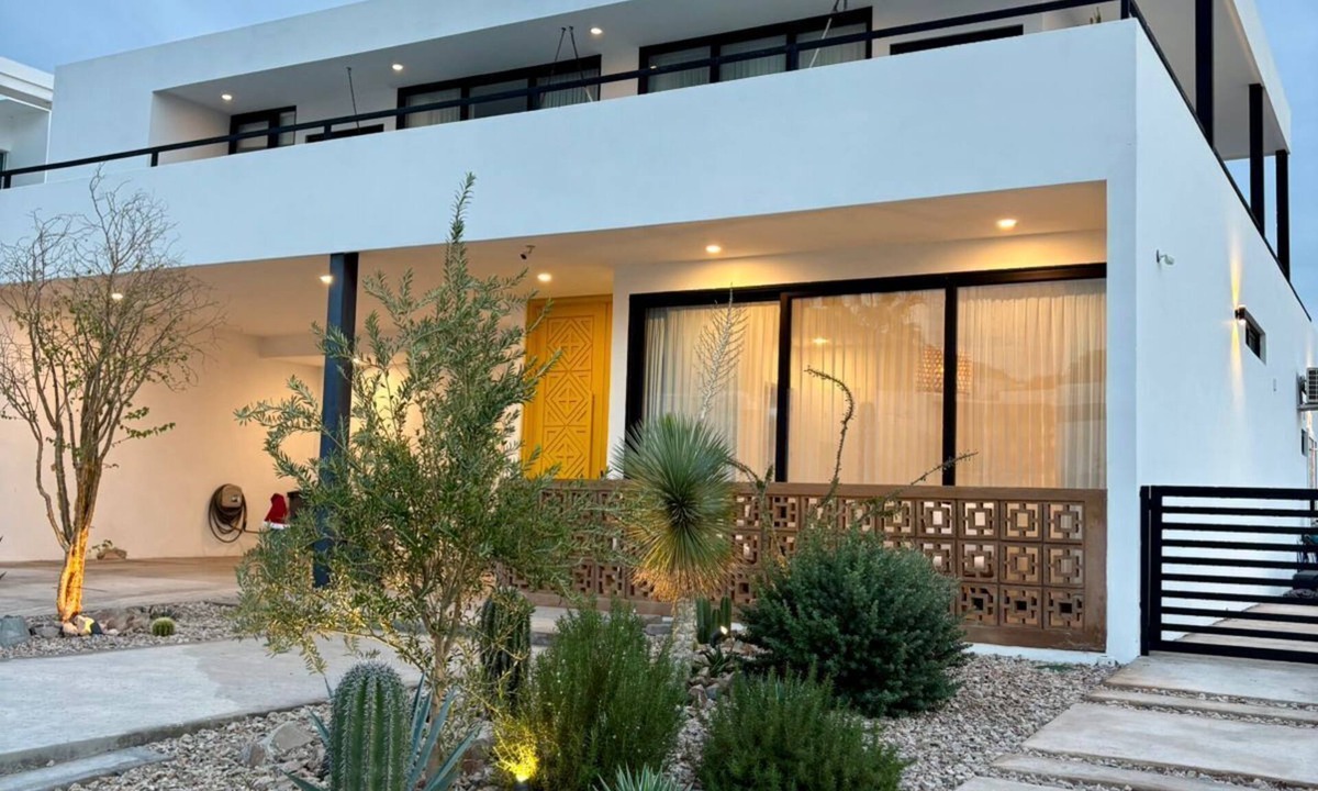San Carlos House | Beach Access Private Pool - Sleeps 12 - Ocean Views & Tetakawi Mountain
