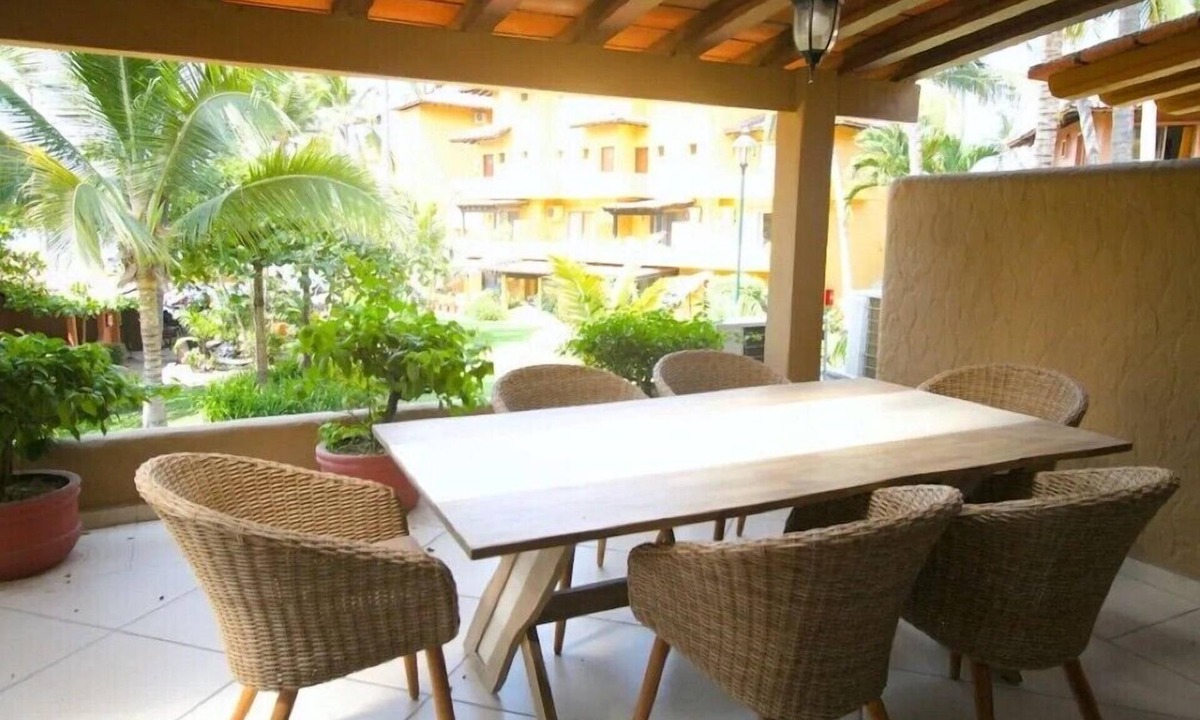 South Hotel Zone Hotel | Beach-front Los Tules Studio with Outdoor Swimming Pool