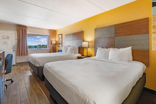 Galveston Hotel | Beachfront Palms Resort Galveston, an Ascend Collection Hotel