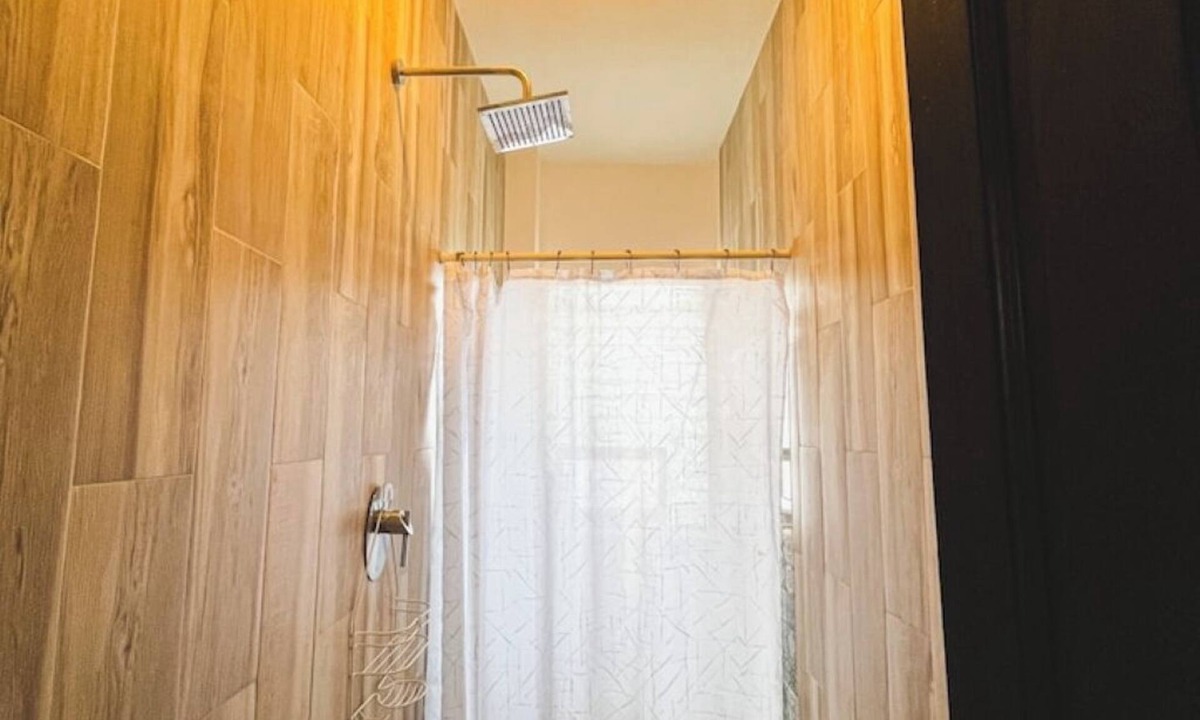 Las Glorias Apartment | Beachfront Rustic Charm