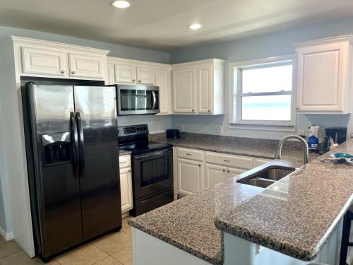 Port Aransas Apartment | Beachgate Condo Suites and Hotel 531 - 532a - 532b condo