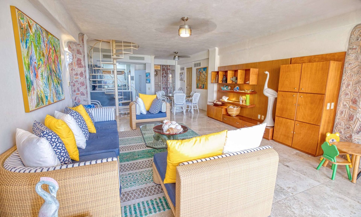 Flamingos Apartment | Beautiful 3BR BeachFront Condo