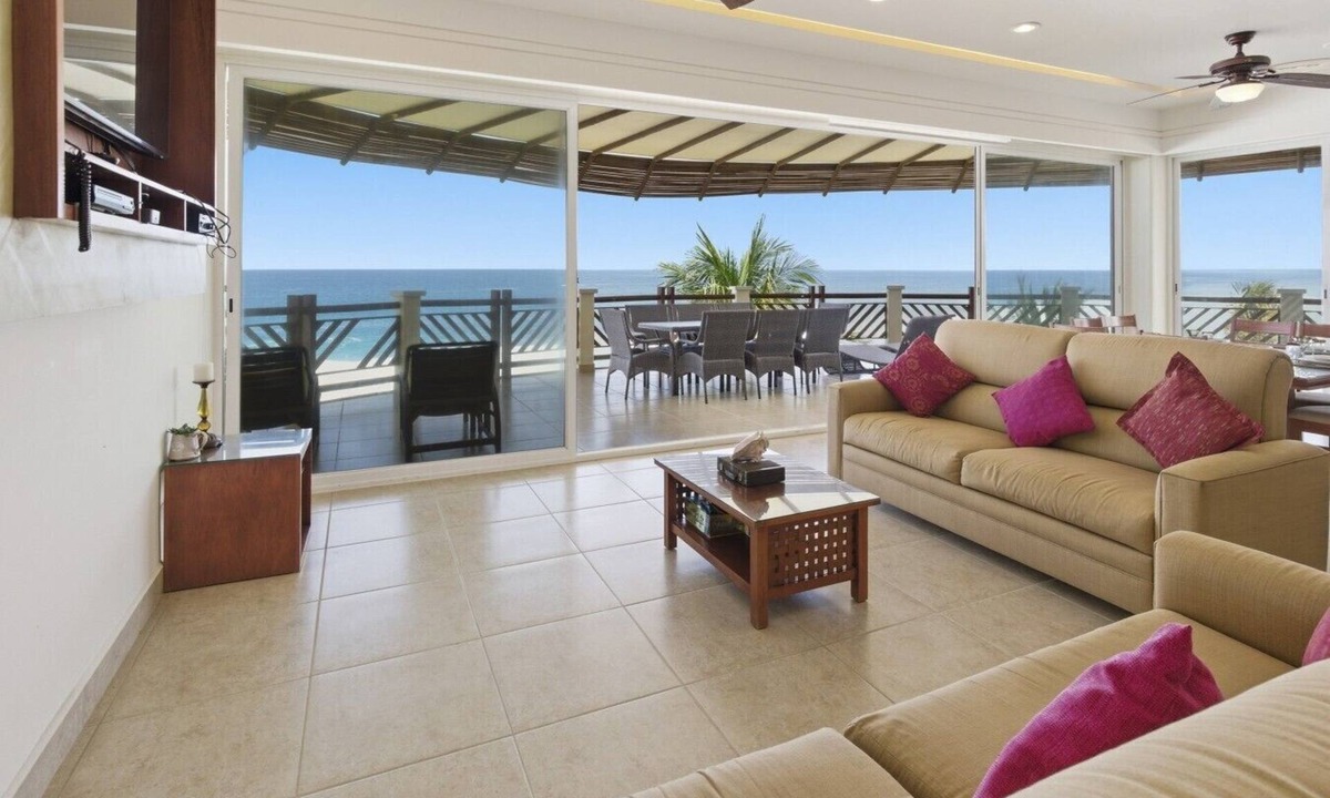 San Pedro Mixtepec Apartment | Beautiful 4 bdm Ocean Front Condo at Vivo Resorts