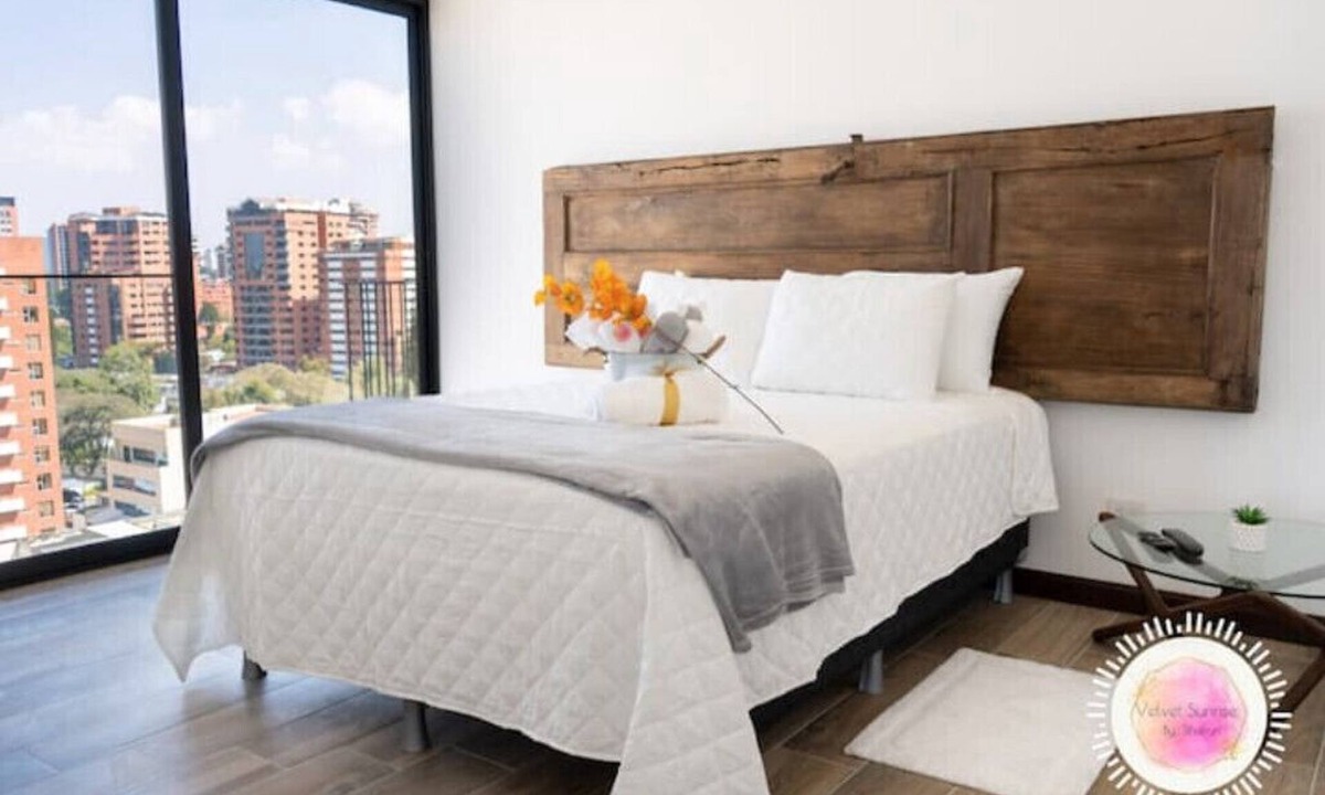 Zona 13 Apartment | Beautiful Apt-Airport, Pizza Oven, Grill, Below