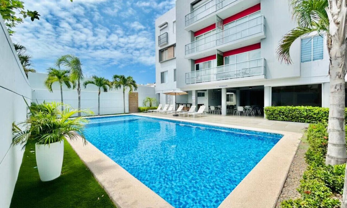 Villa Marina Condo | beautiful apartment near the beach/pool by Gpsrentas
