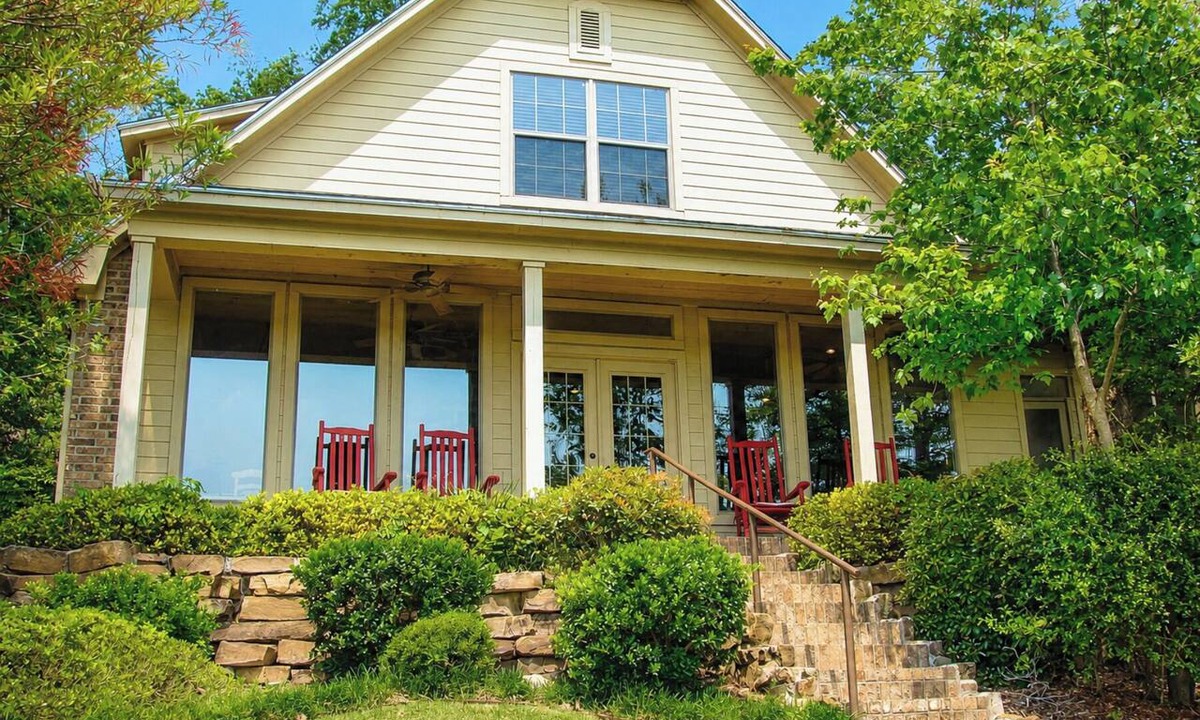 Holly Lake Ranch House | Beautiful East Texas Cottage on Private Lake - VRBO Premier Property