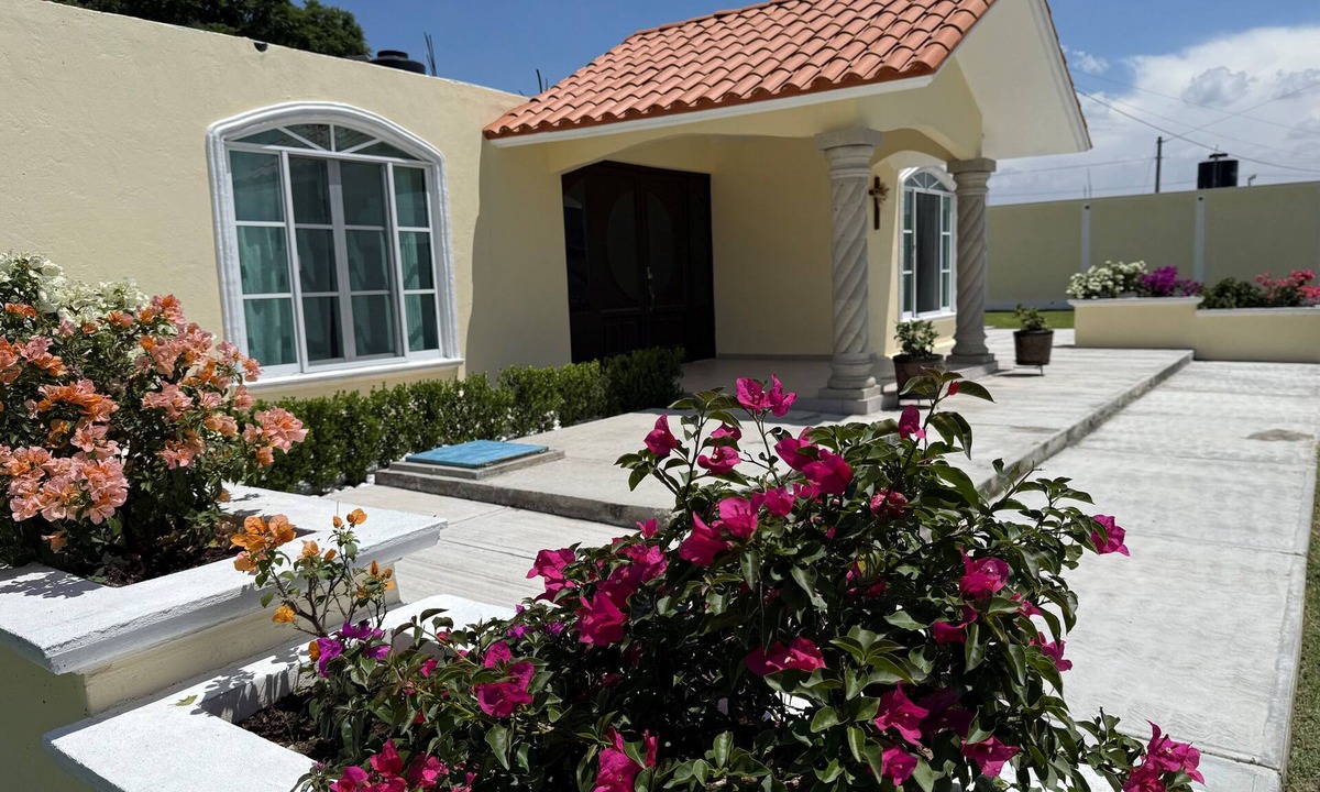 Cuautitlan House | Beautiful, modern 2-bedroom home located on a private street.