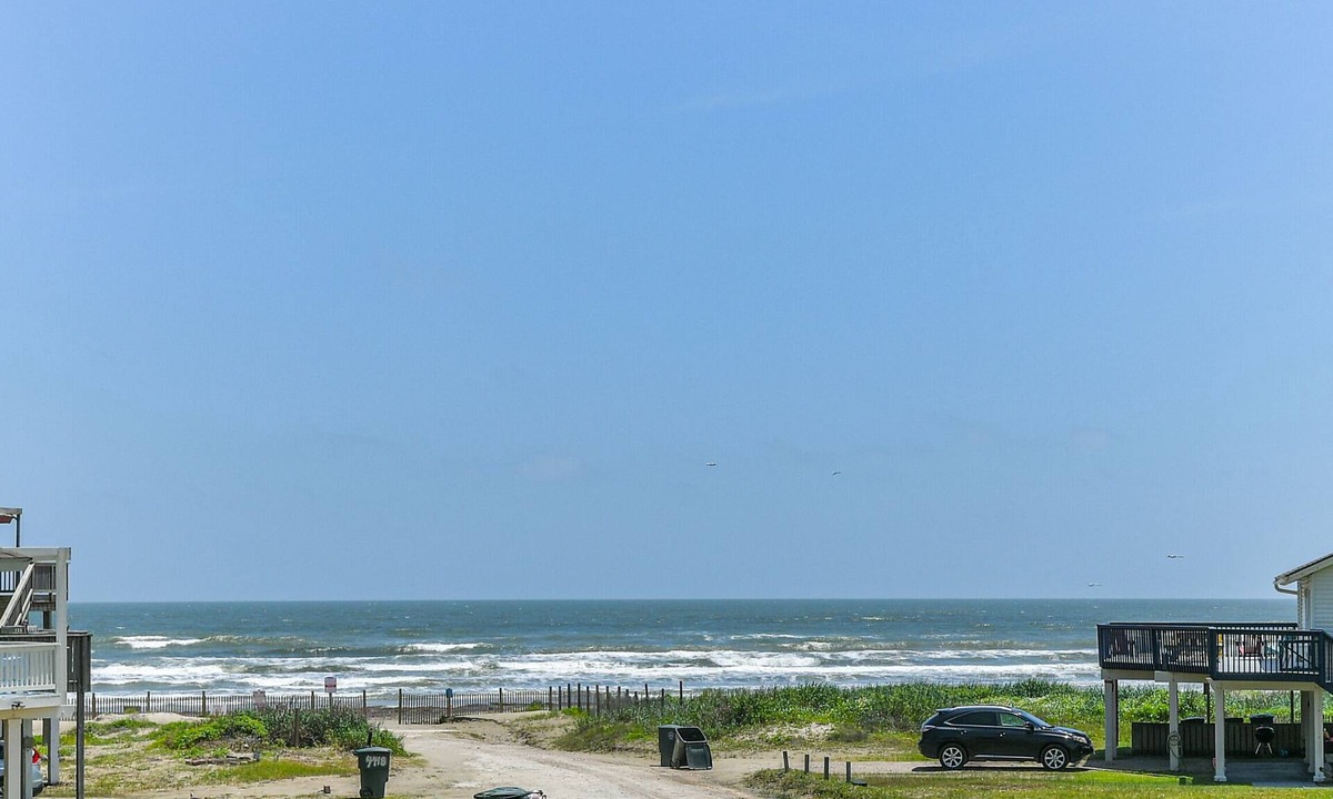 Acapulco Village House | Beautifully Built Beach Waves C - Steps to the Beach, Book Now!