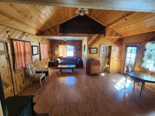 Blue Hotel | Beaver Creek Guest Ranch