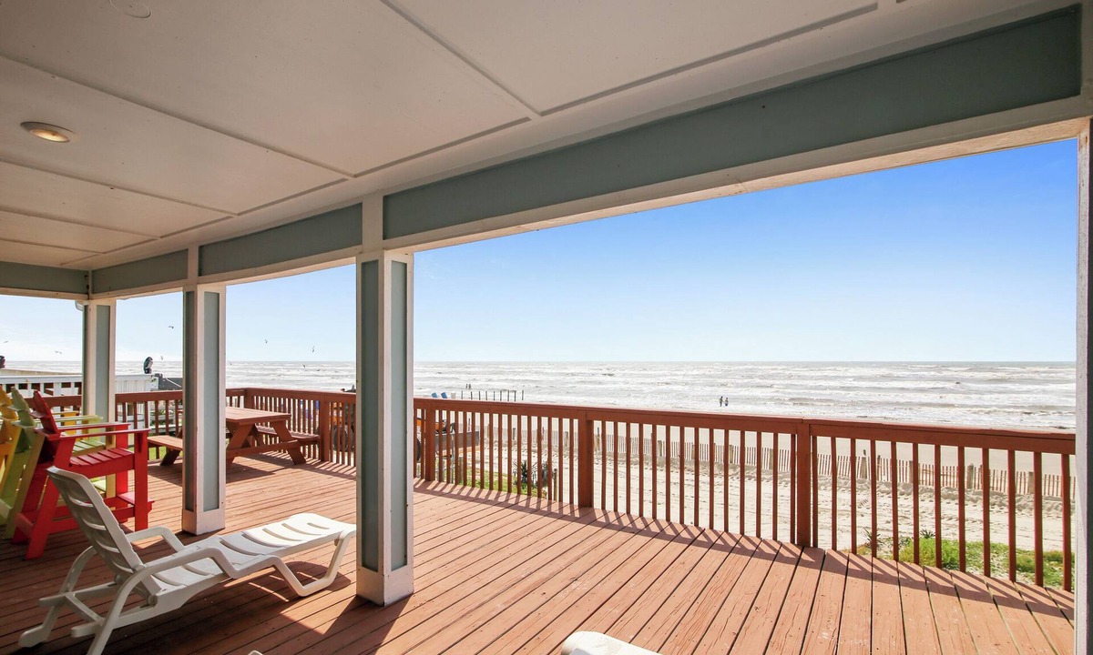 Bermuda Beach Cottage | Bermuda Beachfront by Ryson Vacation Rentals